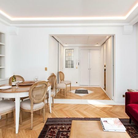 Luxury Montaigne Apartment Paris Luaran gambar