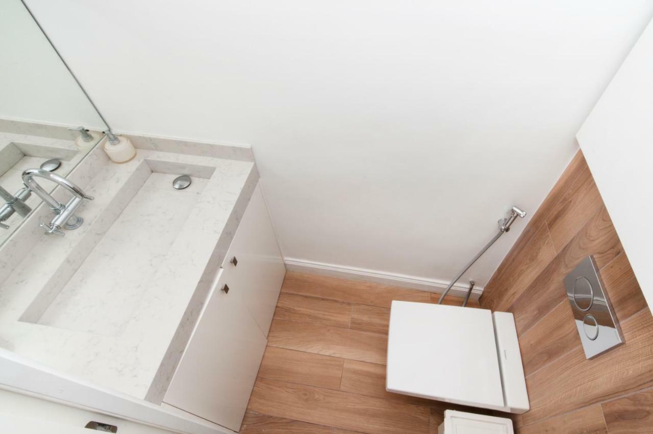 Luxury Montaigne Apartment Paris Luaran gambar