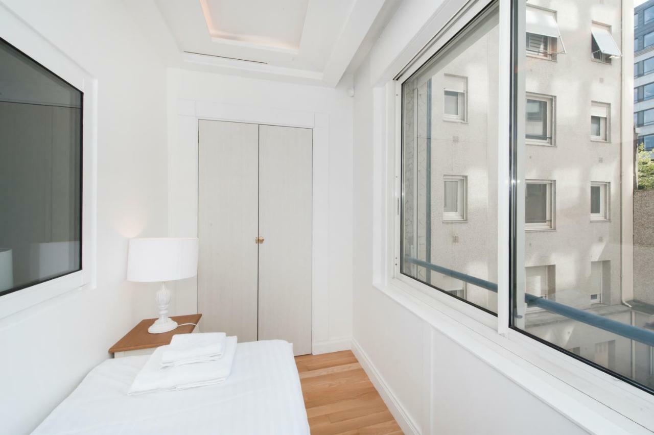 Luxury Montaigne Apartment Paris Luaran gambar