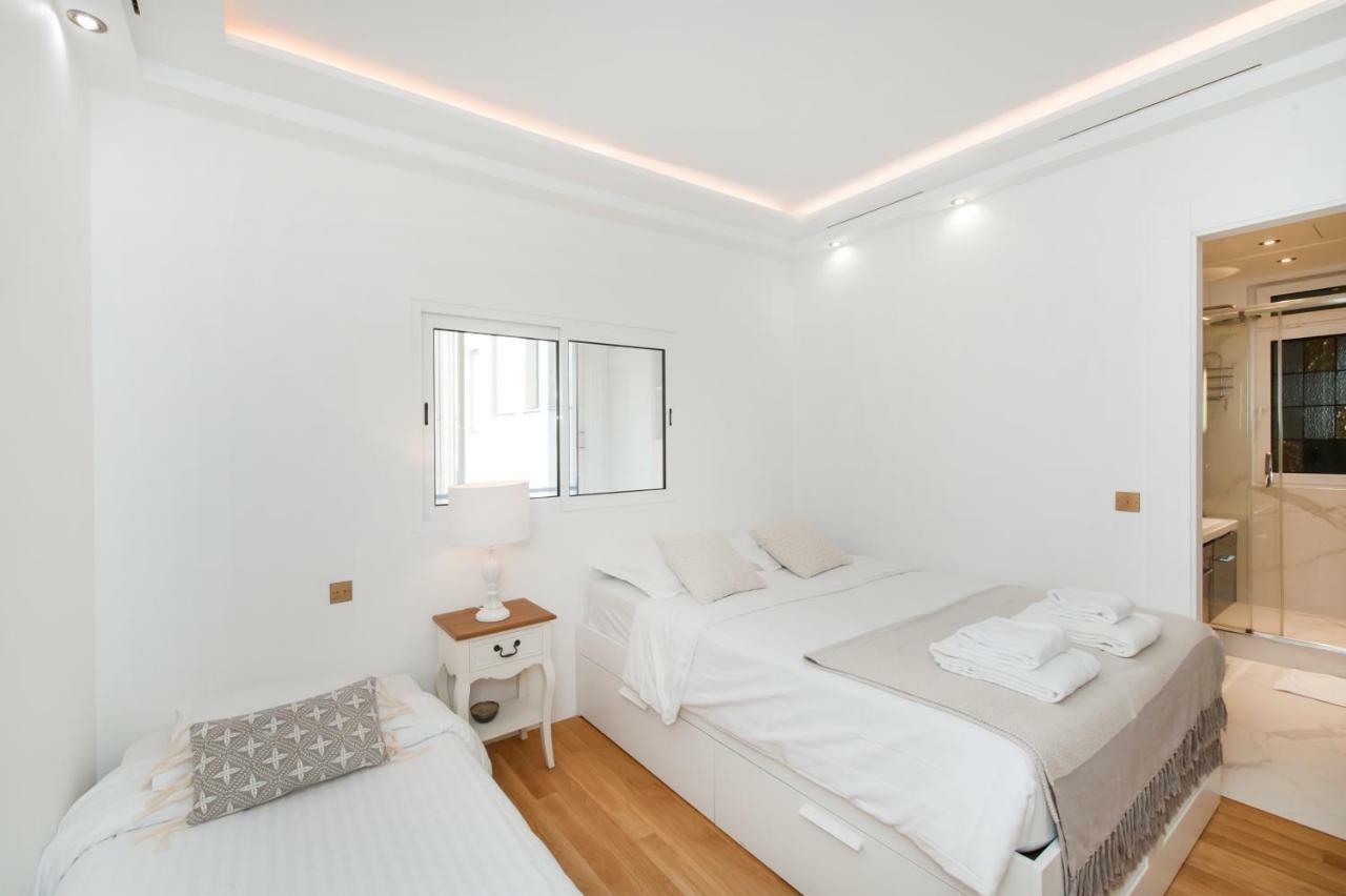 Luxury Montaigne Apartment Paris Luaran gambar